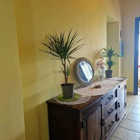 Mountain Breeze Makriotika