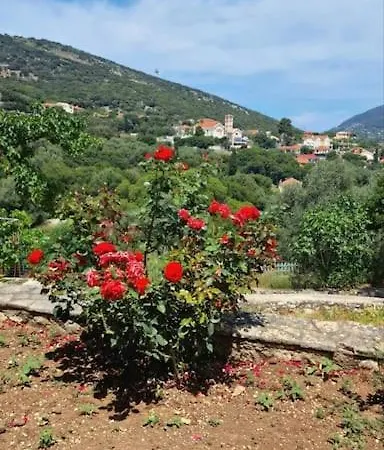 Holiday home Mountain Breeze *