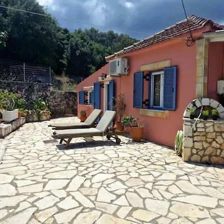 Mountain Breeze Holiday home